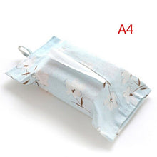 Load image into Gallery viewer, 1PCS Portable Baby Wet Wipes Storage Bag Stroller Carrying Case Easy Carry Snap Strap Wipes Container Clamshell Cosmetic Pouch
