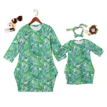 Load image into Gallery viewer, YUXIC Family Matching Dress Green Color Mother Daughter Dresses 2020 Summer Fashion Kids Dress Mommy and Me Outfits Child Cloth
